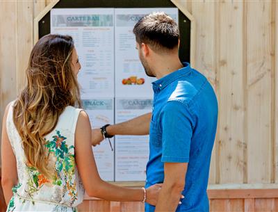 Snackbar en boodschappenservice op 3-sterrencamping Les Sirènes in Saint-Jean-de-Monts