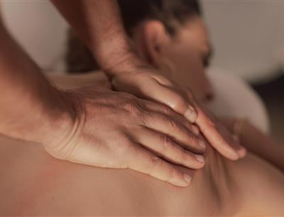 Wellnessmassage op 4-sterrencamping Les Sirènes in Saint-Jean-de-Monts