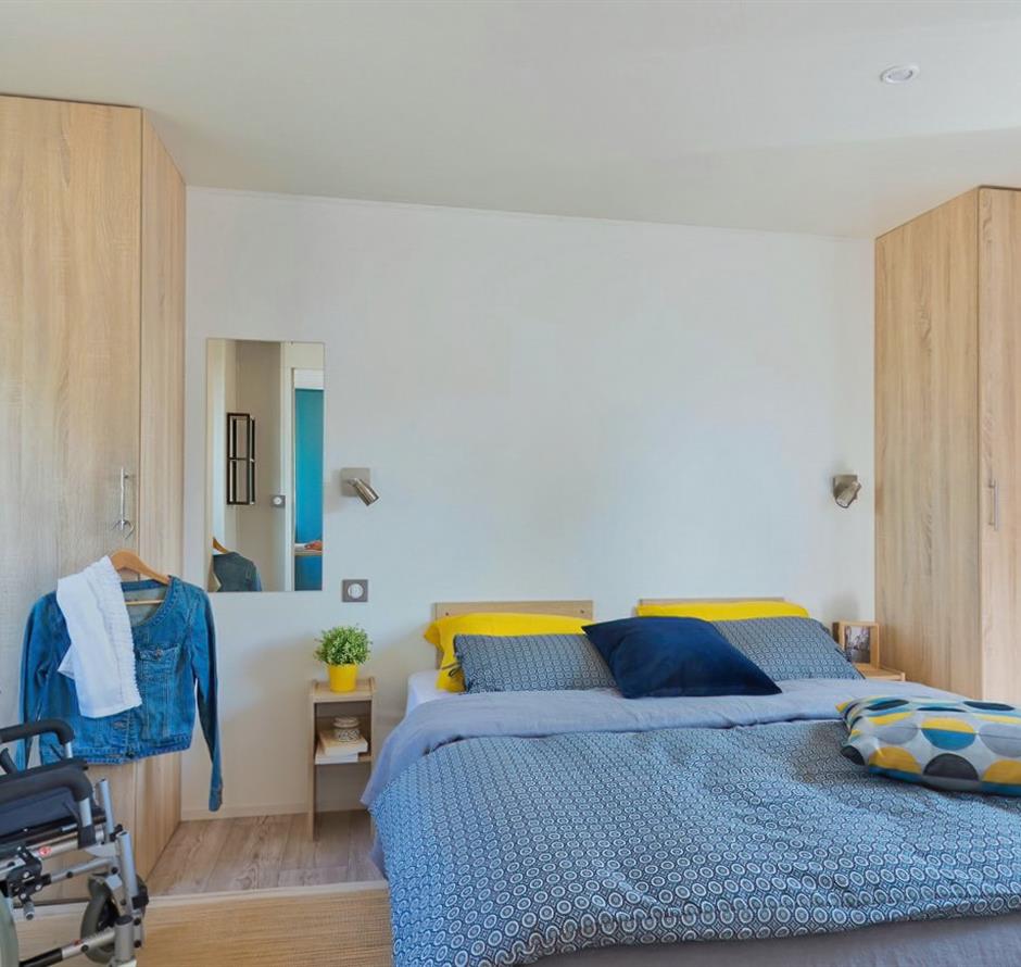 Stacaravan kamer voor 4/6 personen met 2 slaapkamers en airconditioning toegankelijk voor mensen met beperkte mobiliteit 