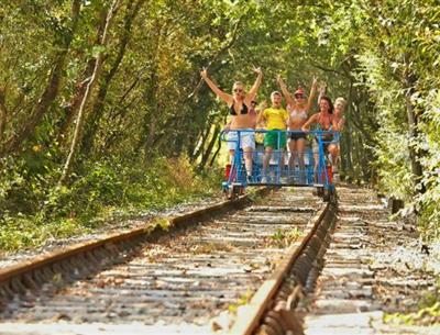 Verschillende natuuractiviteiten rond de 3-sterrencamping Les Sirènes