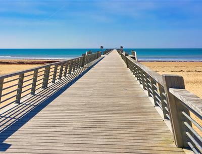 Het strand van Saint-Jean-de-Monts in de Vendée vlakbij de 3-sterren camping Les Sirènes