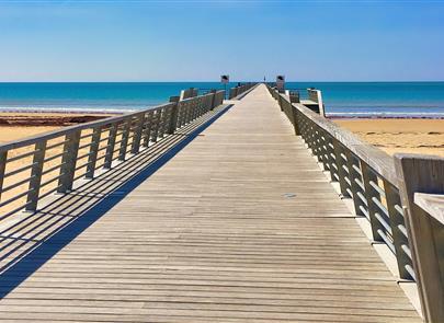 Niet te missen strand van Saint-Jean-de-Monts in de Vendée rond de 3-sterren camping Les Sirènes - CAMPING**** Les Sirènes