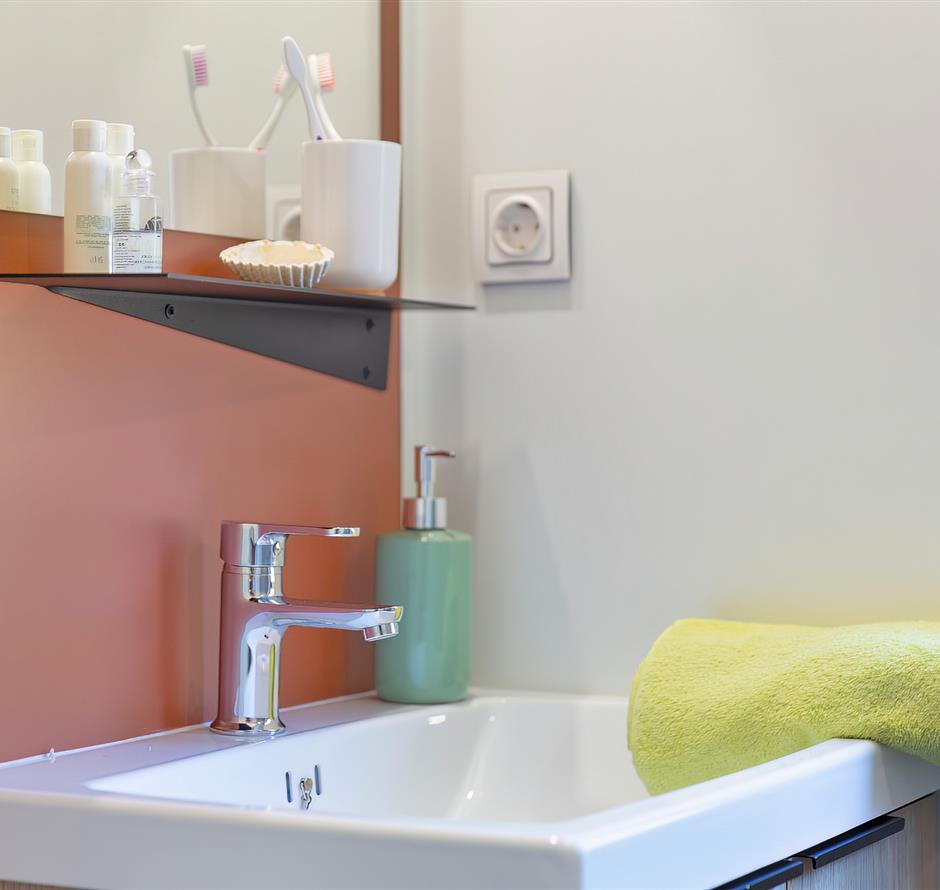 Cottage badkamer 2 pers 4 bloemen 