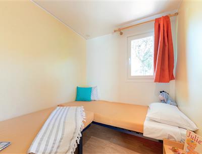 Slaapkamer van de Cottage 4 pers 2 bloemen