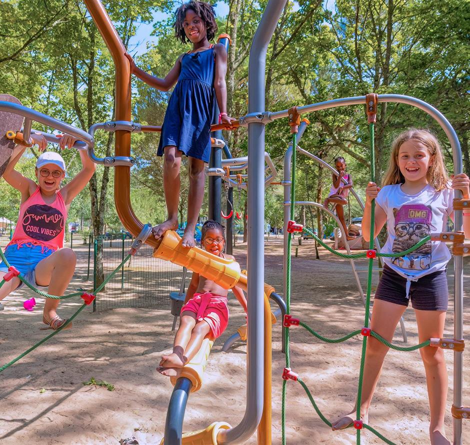kinderspeeltuin op Camping Les Sirènes 