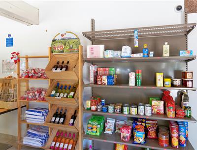 Supermarkt op camping Les Sirènes