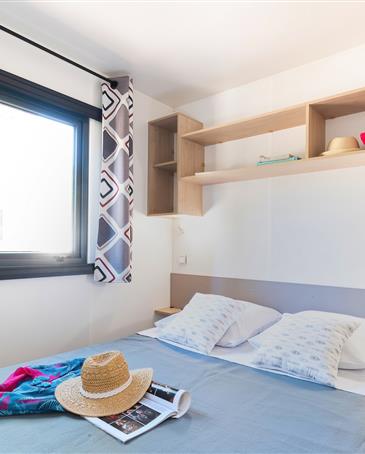 Cottage slaapkamer 5 pers 3 bloemen - CAMPING**** Les Sirènes