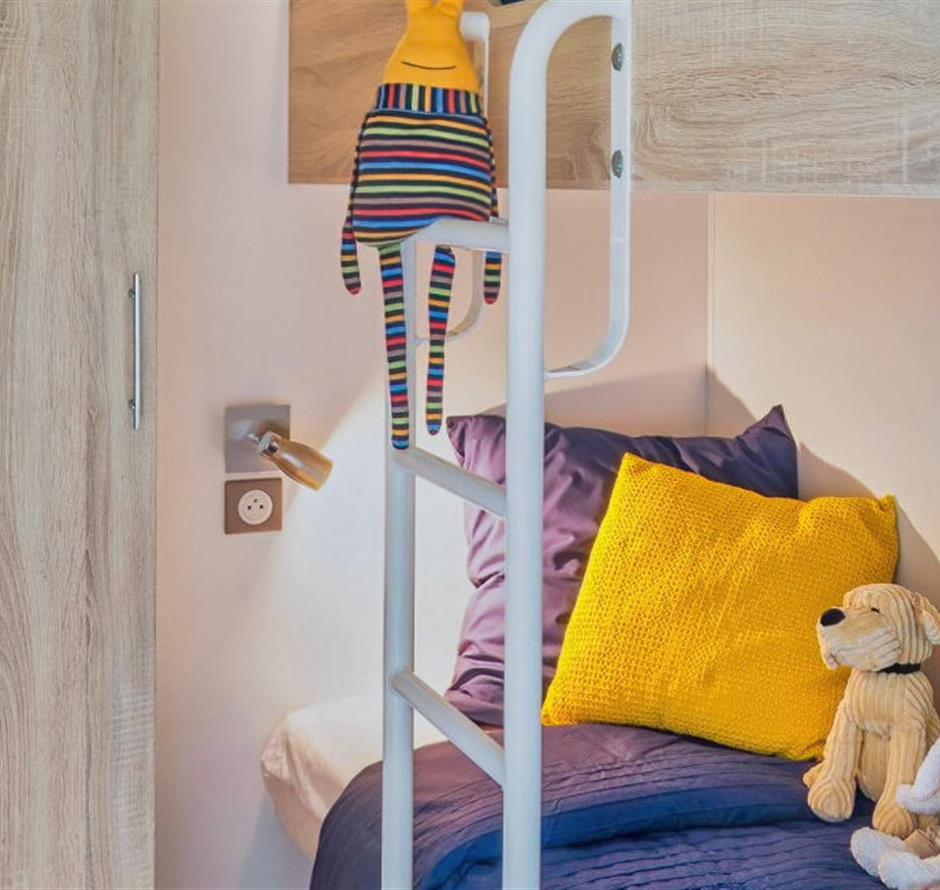 Stacaravan kamer voor 4/6 personen met 2 slaapkamers en airconditioning toegankelijk voor mensen met beperkte mobiliteit 