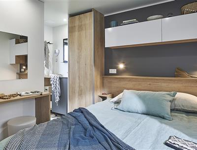 Cottage slaapkamer 4 personen 2 slaapkamers 2 badkamers 4 bloemen