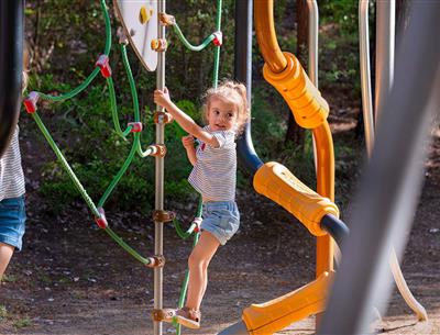 Activiteiten en speeltuin voor kinderen op Camping Les Sirènes