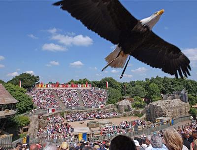 Le Puy du Fou in de buurt van Les Sirènes 3-sterren camping