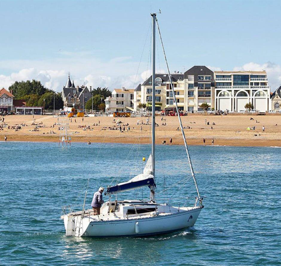 St Gilles Croix op enkele kilometers van de 3-sterren camping Les Sirènes in Saint Jean de Monts in de Vendée 