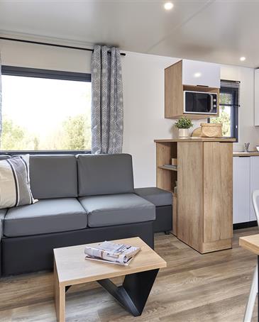 Keuken van de 6 persoons premium cottage - CAMPING**** Les Sirènes